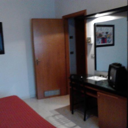 Motel Forum Polla Room photo