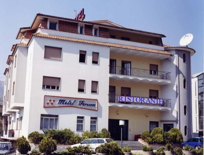 Motel Forum Polla Exterior photo