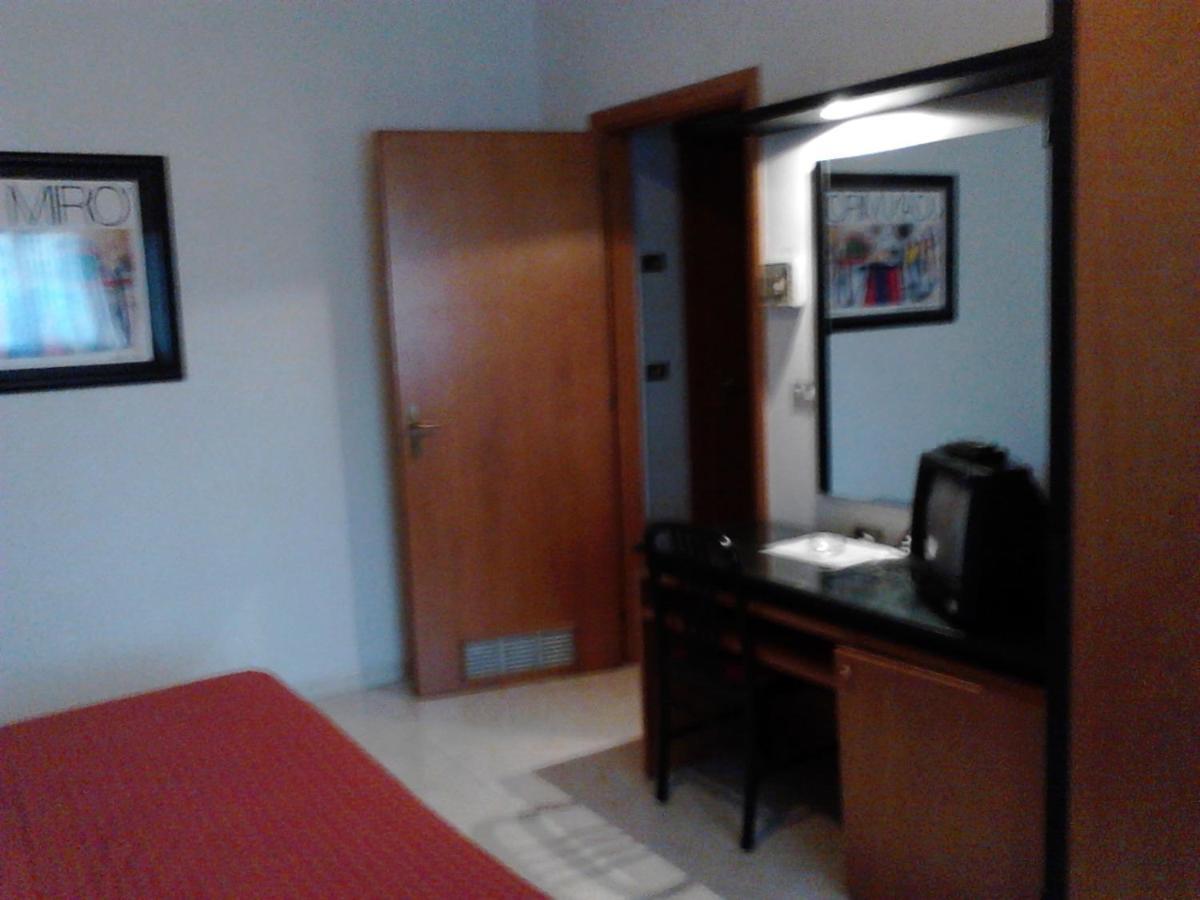 Motel Forum Polla Room photo